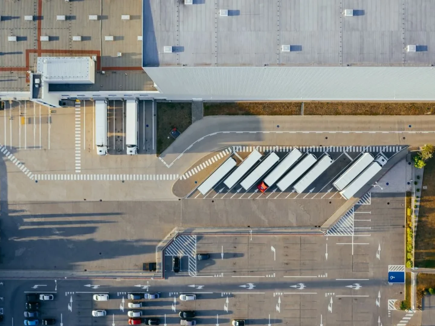 marcin-jozwiak-warehouse